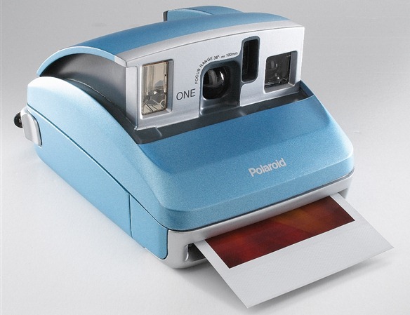 Polaroid%20600%20Camera%20-sml